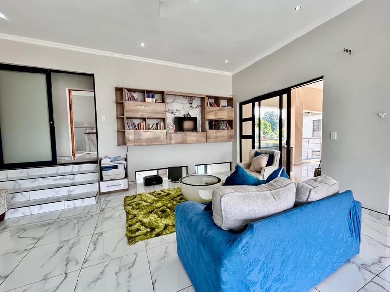 5 Bedroom Property for Sale in Xanadu North West